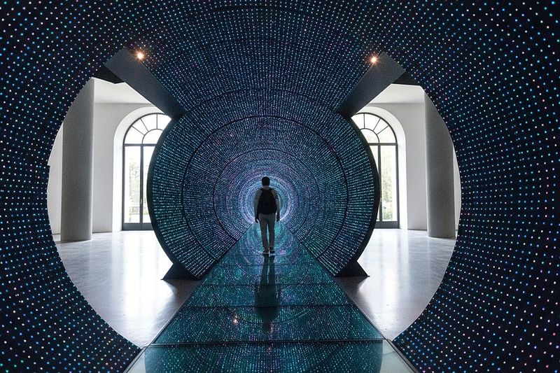 Il Vortex Tunnel, l'installazione più fotografata del museo